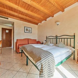 Camera con letto queen size